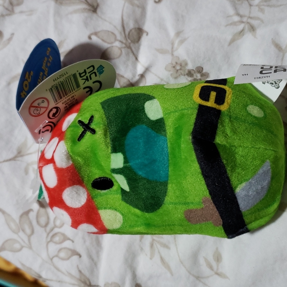 Cats vs Pickles #204 AARG New with tags
